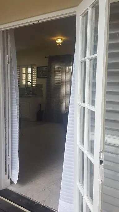 New Kingston Villa Apartment